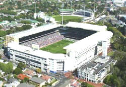 Das Newlands Stadium und im Hintergrund können Sie auch den Cricket Ground erkennen